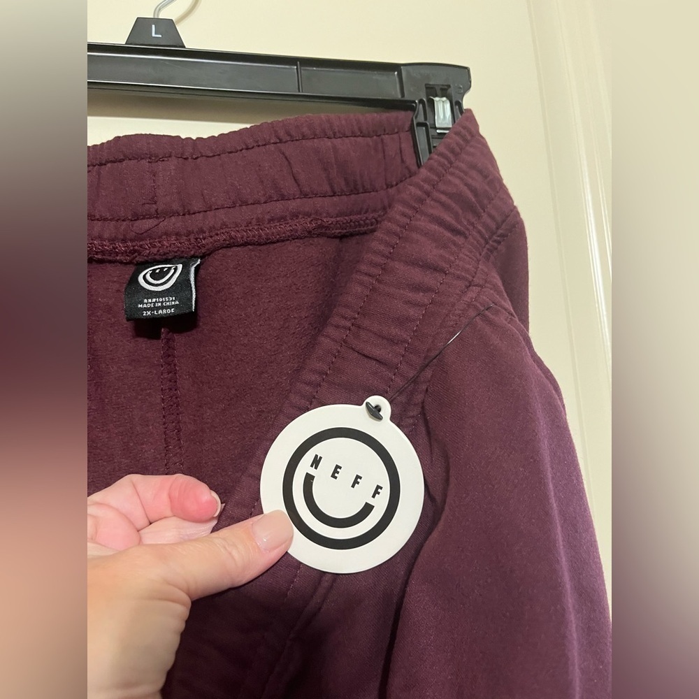 Neff Graffiti Spray Paint Splatter Tapered Leg Sweatpants Mens Size 2XL NWT - Picture 9 of 10